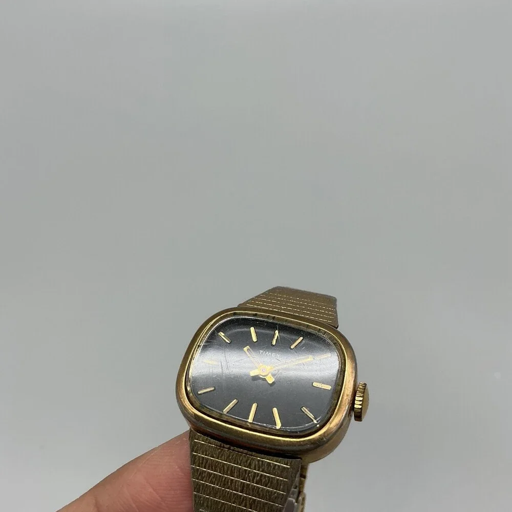 Vintage Timex Womens Watch 25mm Black Dial Gold Tone Mesh Band Manual Wind